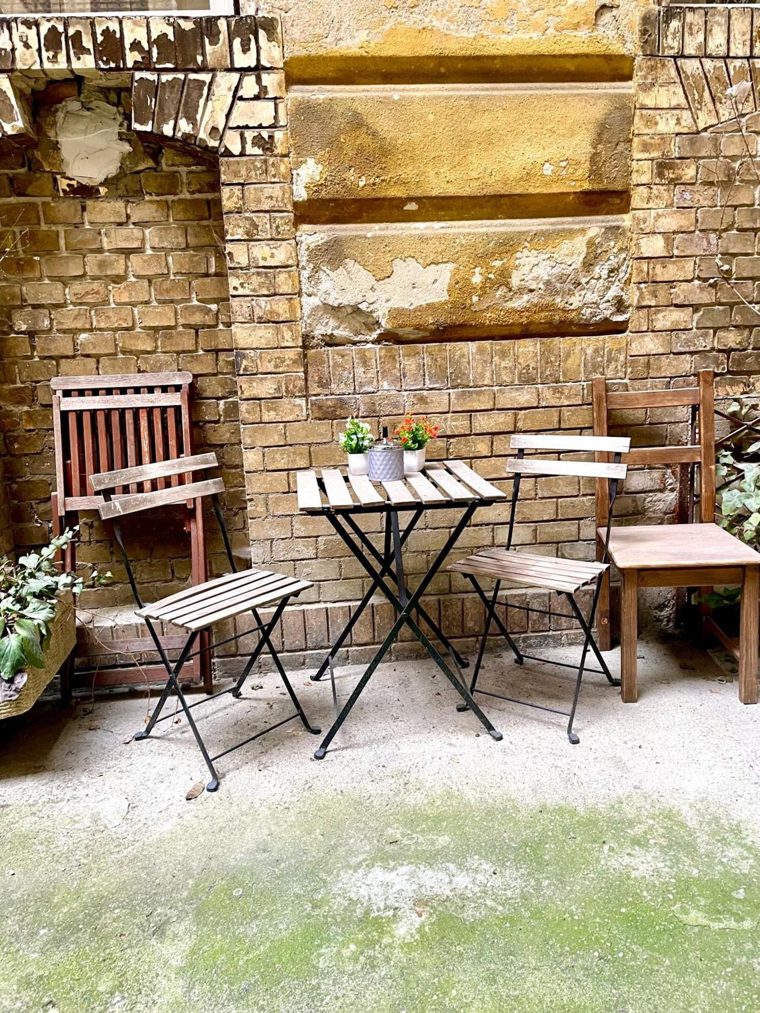 Small Cosy Apartment Near The Famous Westend City Center Budapest Exterior foto
